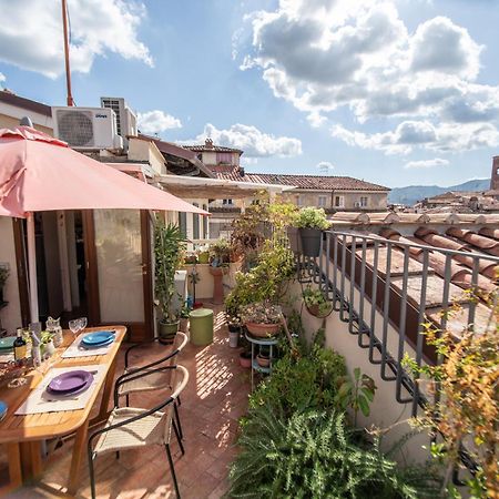 Residenza Al Pavone Luxury With Terrace Apartment Lucca Luaran gambar