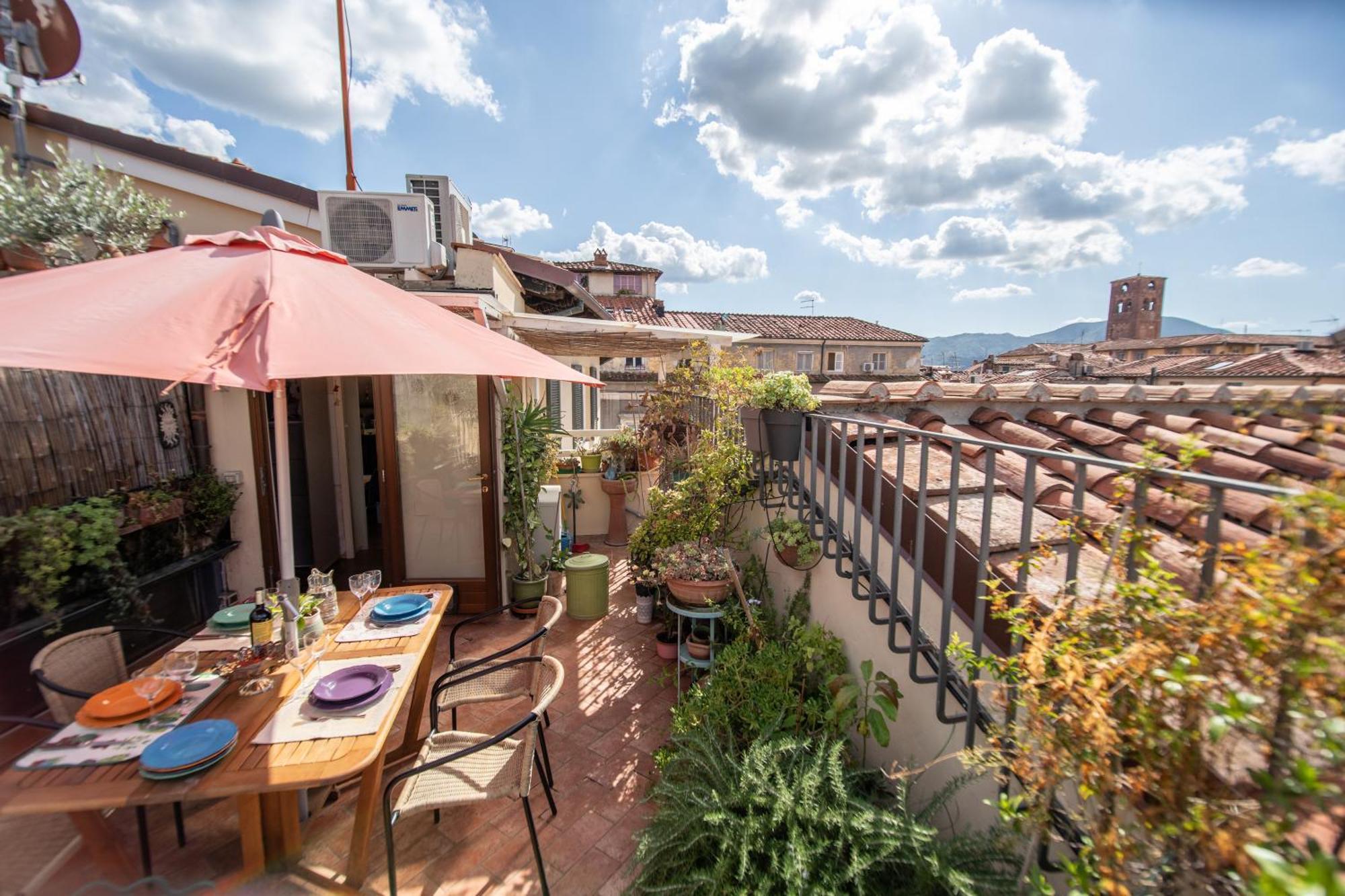 Residenza Al Pavone Luxury With Terrace Apartment Lucca Luaran gambar
