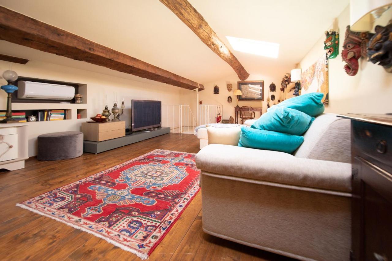 Residenza Al Pavone Luxury With Terrace Apartment Lucca Luaran gambar