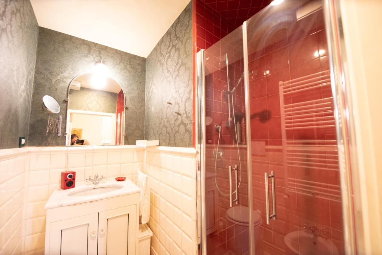 Residenza Al Pavone Luxury With Terrace Apartment Lucca Luaran gambar