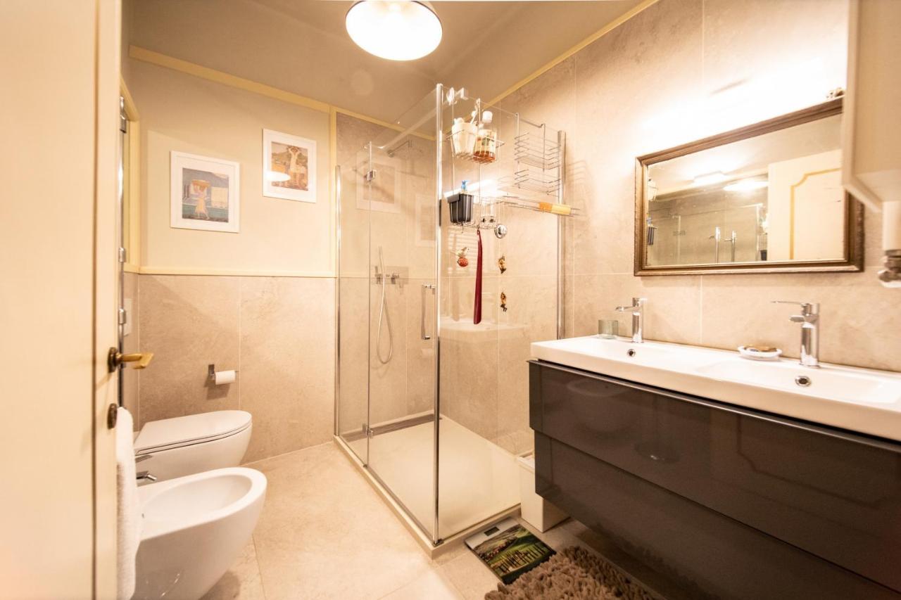 Residenza Al Pavone Luxury With Terrace Apartment Lucca Luaran gambar